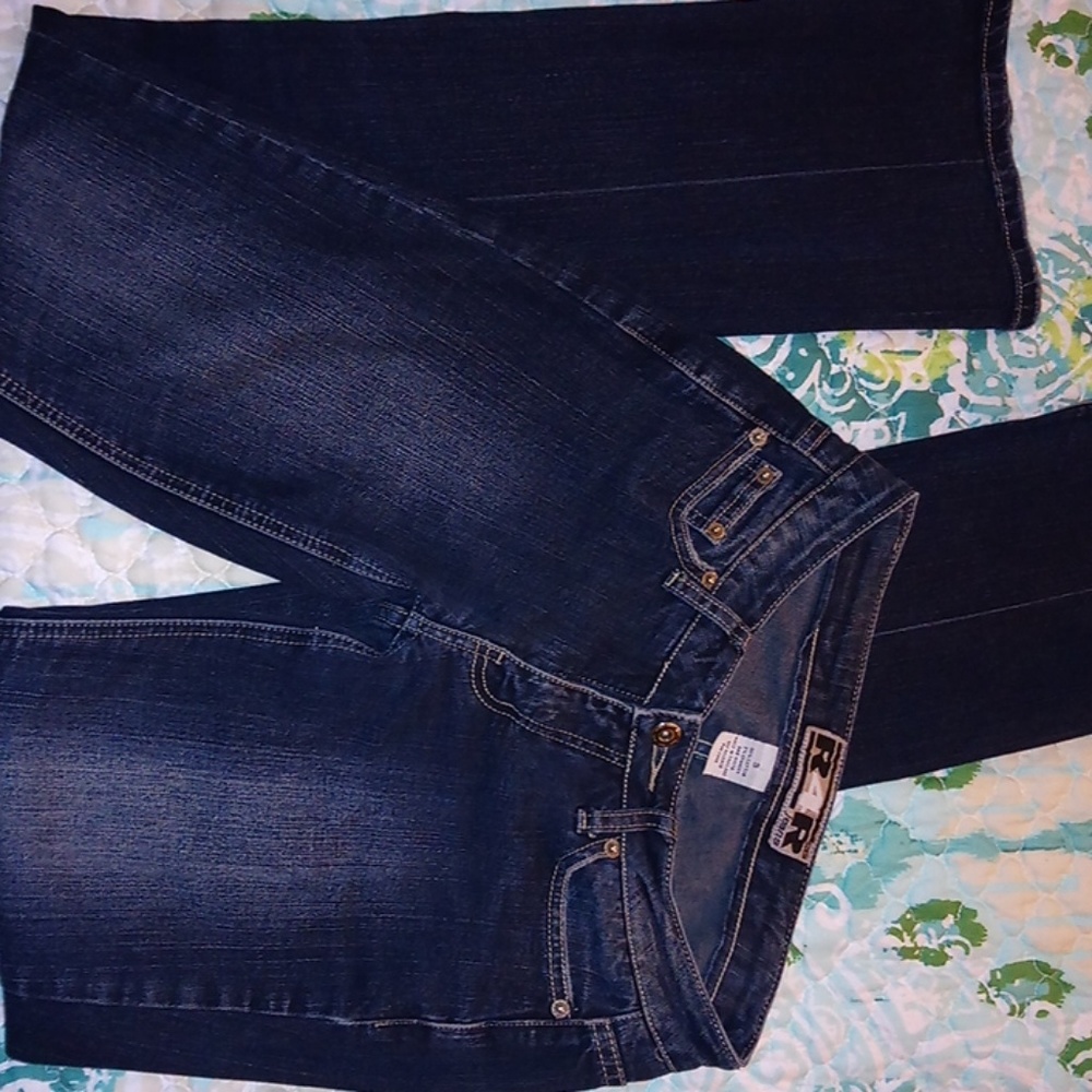 Rave R4R jeans. Lightly flare. Tall. Sz Jun. 3